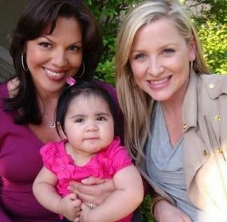 styles medium public images blog posts Devin Randall 2017 06 10 Greys Anatomy Calzona and Sofia