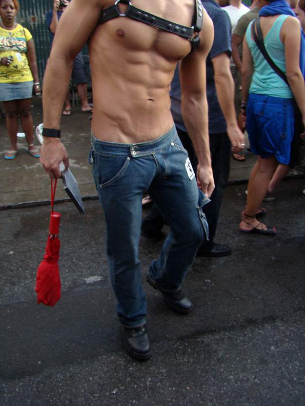 styles large public images blog posts Adam Dupuis 2016 11 30 675px Low rise jeans