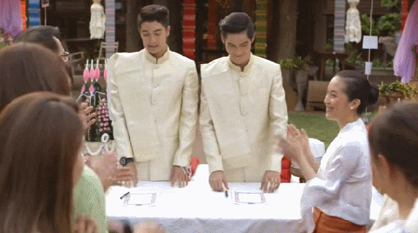 images blog posts Devin Randall 2018 04 27 Grey Rainbow Episode 4 Gay Love