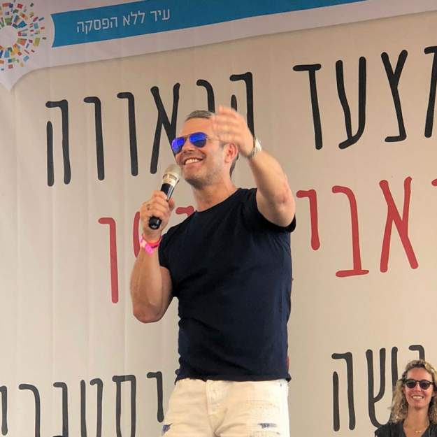 styles large public images blog posts Randy Slovacek 2018 06 08 Andy onstage 800