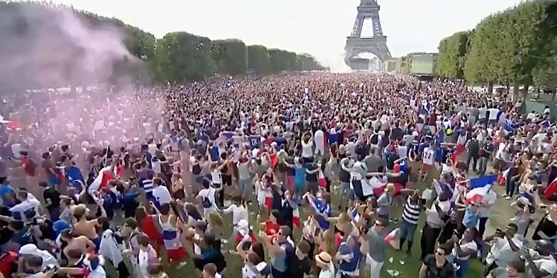 France-celebrates-WorldCupWin.jpg
