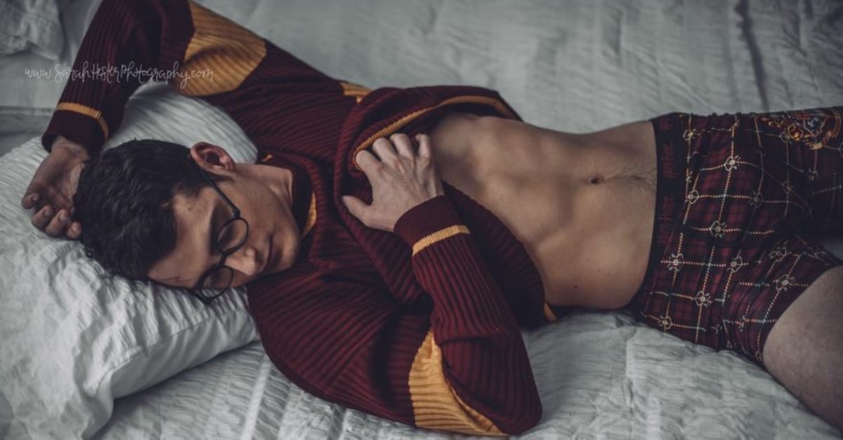 harry-potter-sexy-photo-shoot-zachary-howell-2_2.jpg