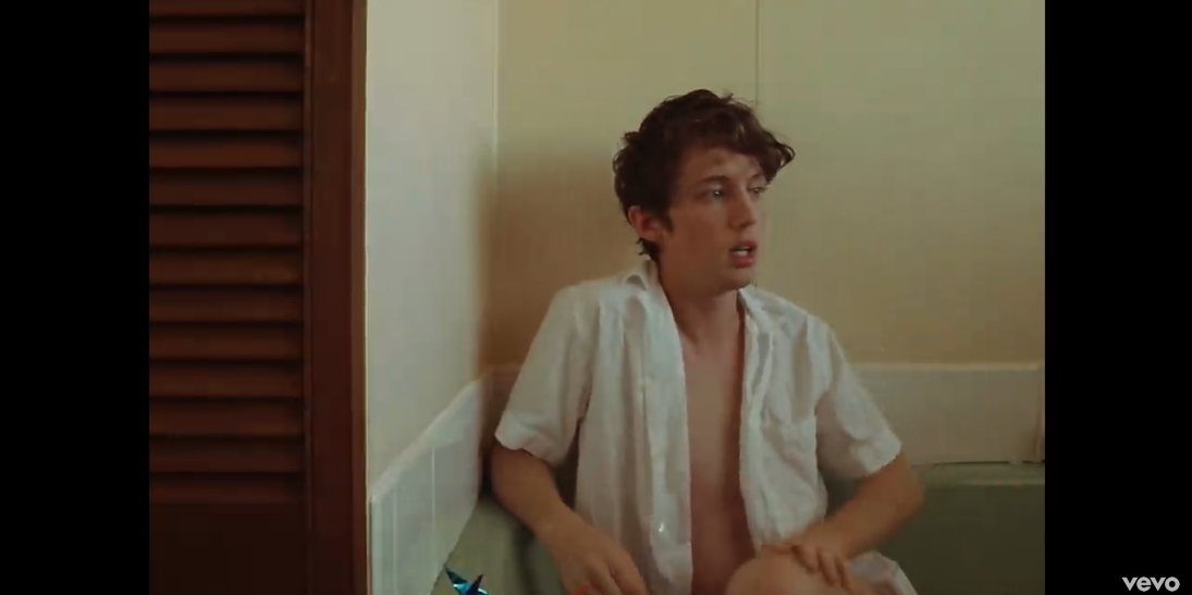 Troye Sivan’s Music Video For ‘Rager teenager!’ • Instinct ...