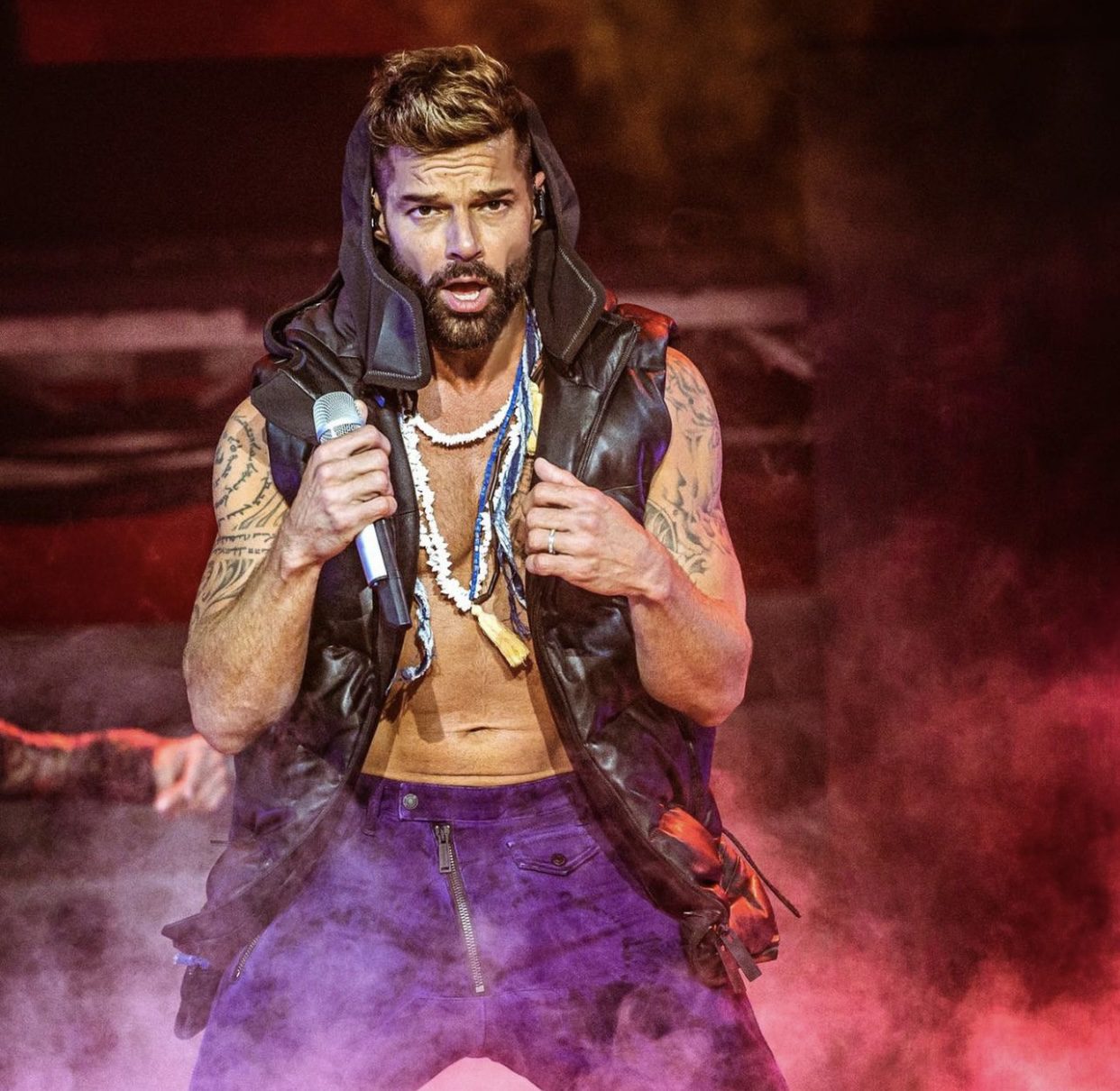 870DD3BA B3F9 4407 B731 133973F62912