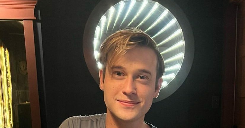 Tyler Henry speaks about similarities between being a clairvoyant and being gay