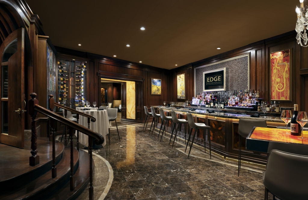 EDGE Steakhouse Bar