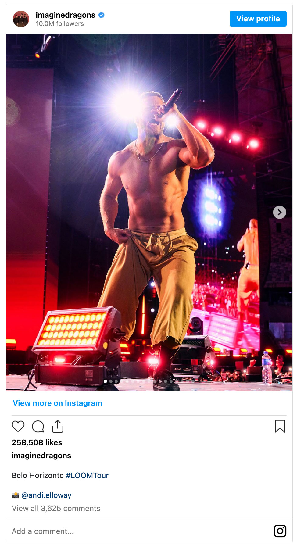 Dan Reynolds rocked it shirtless for the fans