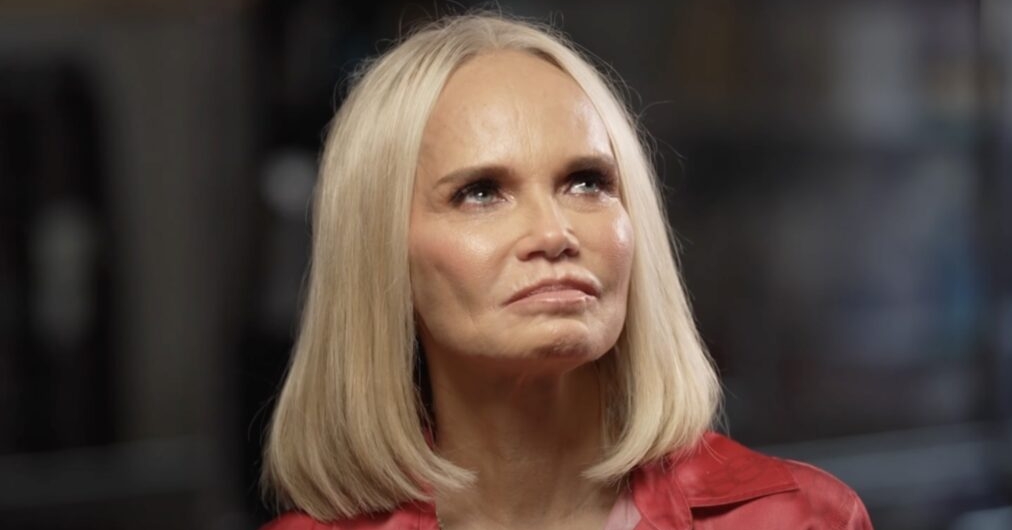 kristin chenoweth 1014x570 1 e1764039102145