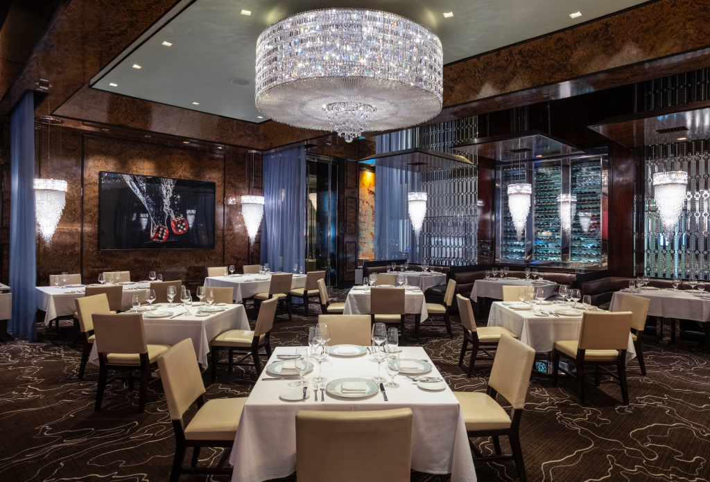 Hank's Fine Steaks & Martinis