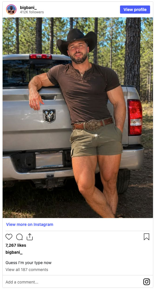 Arban Dili likes short shorts