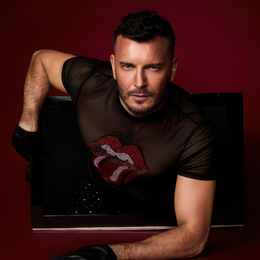 Cameron Moir (photo: Ben Goelz, creative producer: Phyllicia Saltzgaber, hair/makeup: Lauren Michelle)
