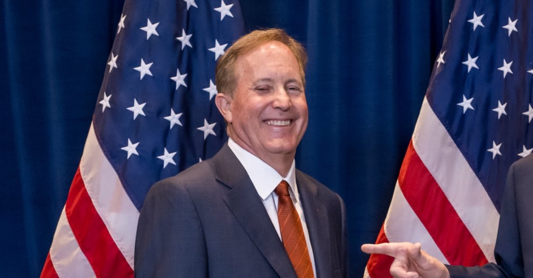 paxton e1790847184765